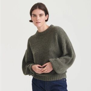Naadam airspun crew neck balloon sleeve sweater / size S / dark navy blue